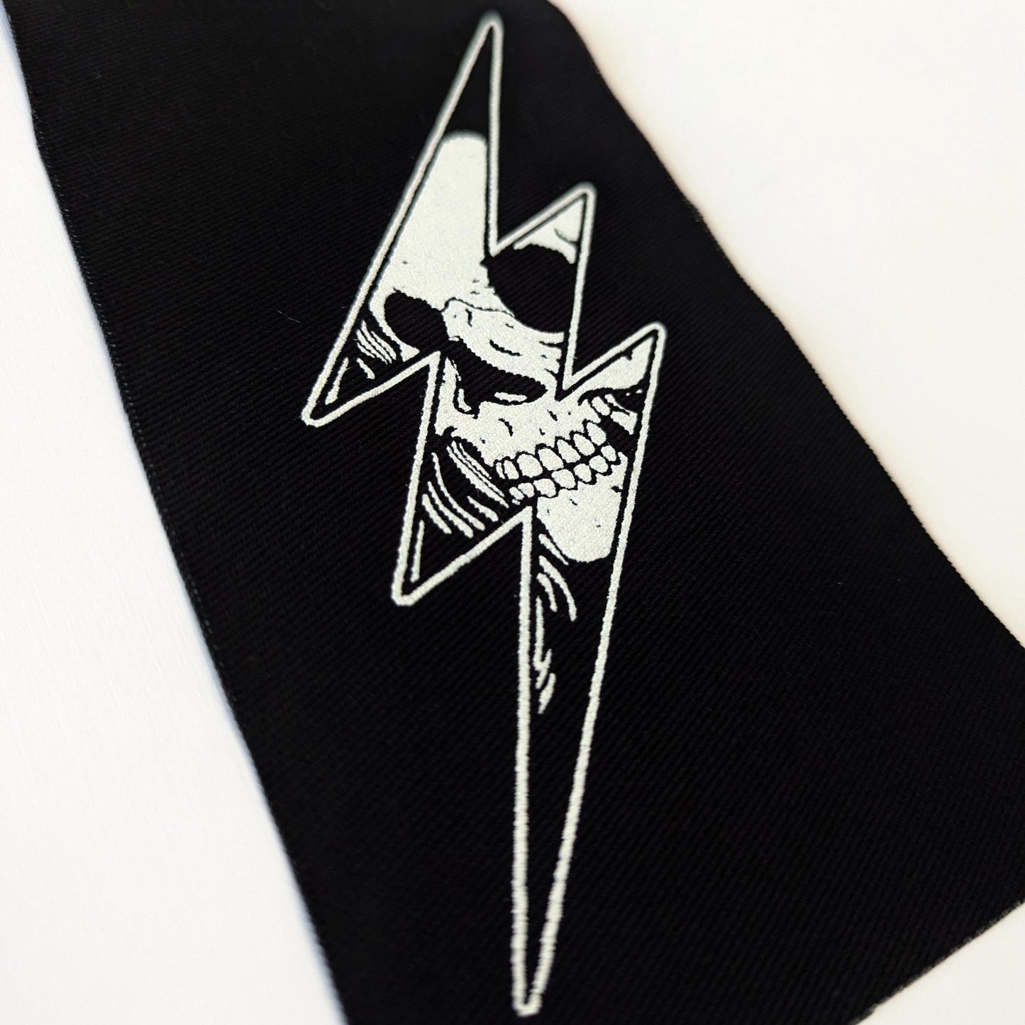 "Death Thunderbolt" Patch